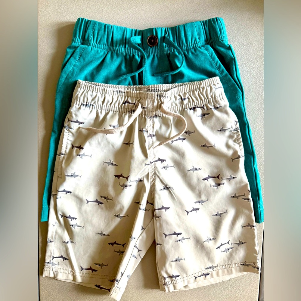 OshKosh B'Gosh Boy’s Drawings Shorts | Size 5 Yrs | Teal & Gray Shark